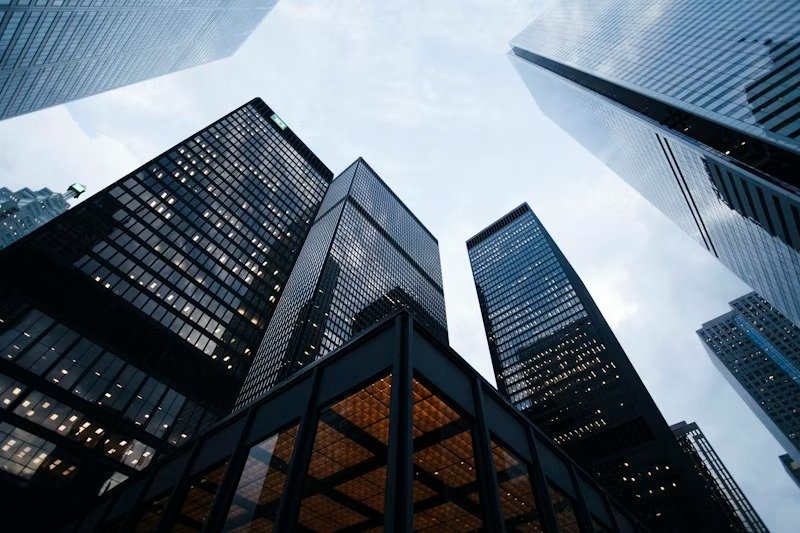 Commercial vs. Residential Real Estate Investing